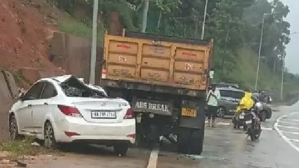 ಮಂಗಳೂರು–ಬೆಂಗಳೂರು ಹೆದ್ದಾರಿಯಲ್ಲಿ ಭೀಕರ ಅಪಘಾತ; ಒಂದೇ ಕುಟುಂಬದ ಐವರಿಗೆ ಗಾಯ