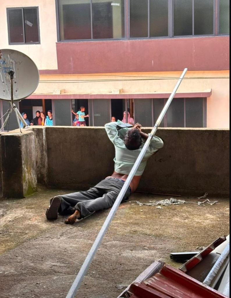 ಸುರತ್ಕಲ್: ಹೈಟೆನ್ಷನ್ ತಂತಿಗೆ ಕಬ್ಬಿಣದ ರಾಡ್ ತಾಗಿ ದುರಂತ; ಗುತ್ತಿಗೆದಾರ ಸ್ಥಳದಲ್ಲೇ ಸಾವು