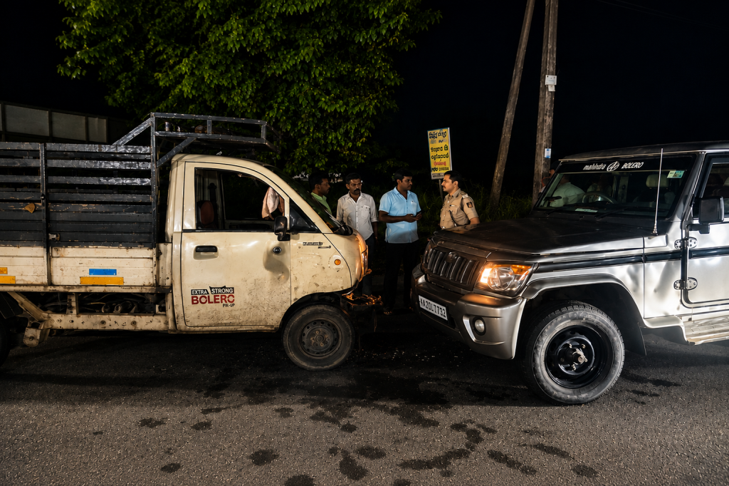ಸುಳ್ಯ ಹಳೇಗೇಟಿನಲ್ಲಿ ರಸ್ತೆ ಅಪಘಾತ; ಅರಣ್ಯ ಇಲಾಖೆ ಬೊಲೆರೋ–ಜೀತೋ ಡಿಕ್ಕಿ