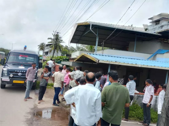 ಮನೆಯವರು ಇಲ್ಲದ ವೇಳೆ ಕಳ್ಳರ ಕೈಚಳಕ; ಬಾಗಿಲು ಮುರಿದು ಚಿನ್ನ-ನಗದು ದೋಚಿ ಪರಾರಿ
