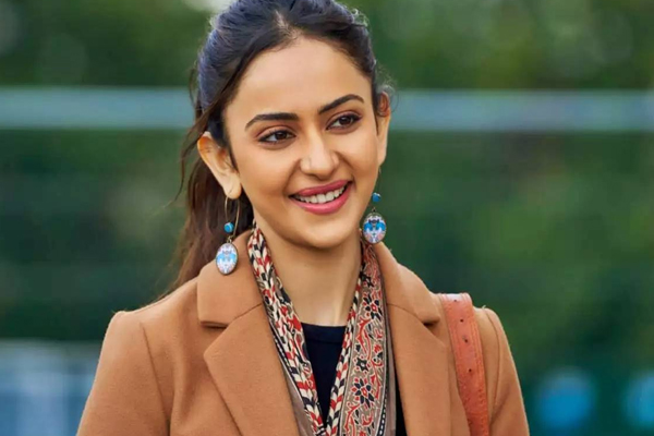 ಸಿನಿಮಾ ಯೋಜನೆಗಳ ಹೆಸರಿನಲ್ಲಿ ಹಣ ವರ್ಗಾವಣೆ ಆರೋಪ; ರಕುಲ್ ಪ್ರೀತ್ ಸಿಂಗ್ಗೆ ಸೇರಿದ ಸ್ಥಳಗಳಲ್ಲಿ ಐಟಿ ಪರಿಶೋಧನೆ