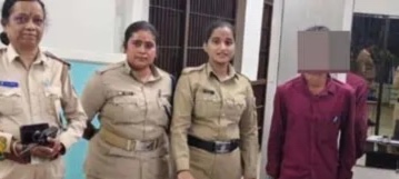 ಸಾರ್ವಜನಿಕವಾಗಿ ಯುವತಿಗೆ ಕಿರುಕುಳ ನೀಡುತ್ತಿದ್ದ ಯುವಕನ ಬಂಧನ: ಅಕ್ಕ ಪಡೆಯ ಕಾರ್ಯಾಚರಣೆ