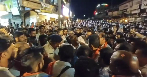 ಪೊಲೀಸರ ಸೂಚನೆಗೂ ಕಿವಿಗೊಡದೆ ಧ್ವನಿವರ್ಧಕ ಬಳಕೆ ಆರೋಪ; ಪುತ್ತೂರು ನಗರ ಠಾಣೆಯಲ್ಲಿ ವಿರುದ್ಧ ಪ್ರಕರಣ ದಾಖಲು