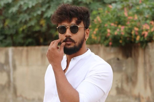 ದರ್ಶನ್ ಪತ್ನಿ ವಿಜಯಲಕ್ಷ್ಮಿ ಮ್ಯಾನೇಜರ್ಗೆ ಧನ್ವೀರ್ರಿಂದ ಬೆದರಿಕೆ ಆರೋಪ; ಆಡಿಯೋ ಸಂಭಾಷಣೆ ಸಾಕ್ಷ್ಯವಾಗಿ ಸಲ್ಲಿಕೆ