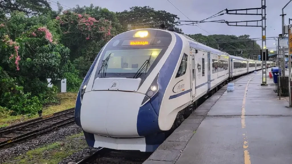 ವಂದೇ ಭಾರತ್ ಮಂಗಳೂರು ಸೆಂಟ್ರಲ್ಗೆ ವಿಸ್ತರಿಸುವ ಬೇಡಿಕೆ; ಉತ್ತರ ಕನ್ನಡ ಪ್ರಯಾಣಿಕರಿಂದ ಆಕ್ಷೇಪ